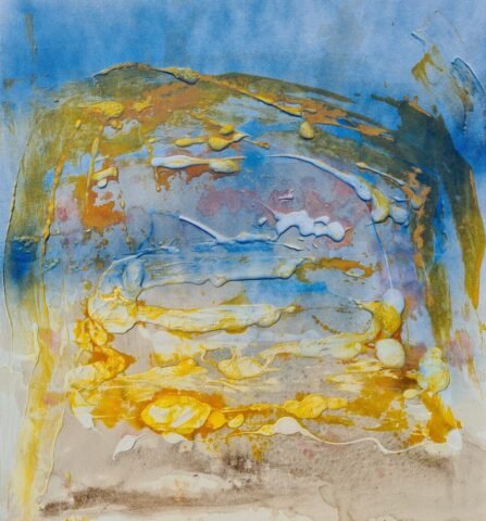 Abstrakcyjny obraz w odcieniach jasnoniebieskich i bieli, z kroplami farby i subtelnymi złotymi pociągnięciami.