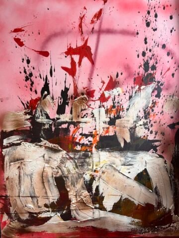 „Vertigo” – żywy, abstrakcyjny obraz na różowym tle, z wyrazistymi czarnymi i czerwonymi rozpryskami oraz dynamicznymi pociągnięciami pędzla w odcieniach beżu i bieli. Elementy złociste delikatnie połyskują, a kompozycja emanuje energią i intensywnością.